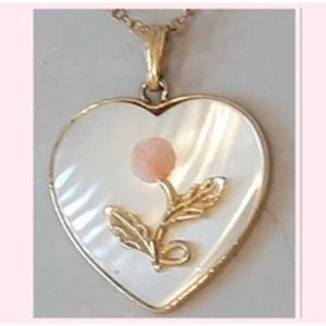 Abalone  Heart Pendant Necklace  with Pink Rose